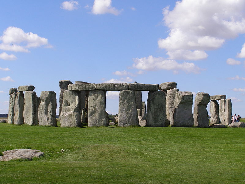 800px stonehenge2007 07 30